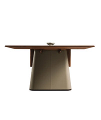 Giorgetti Fang Dining Table