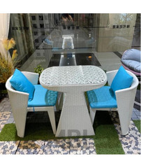 Outdoor table 780x560