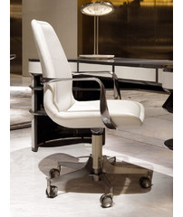 Visionnaire Volver office chair