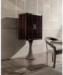 Longhi Oscar wine cabinet